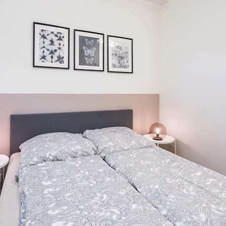 Charming Apartment In Prime Location Hamburg Exterior foto